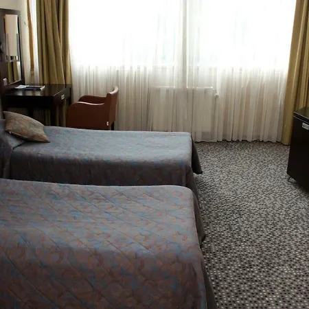 Otel Capital Plaza 4*